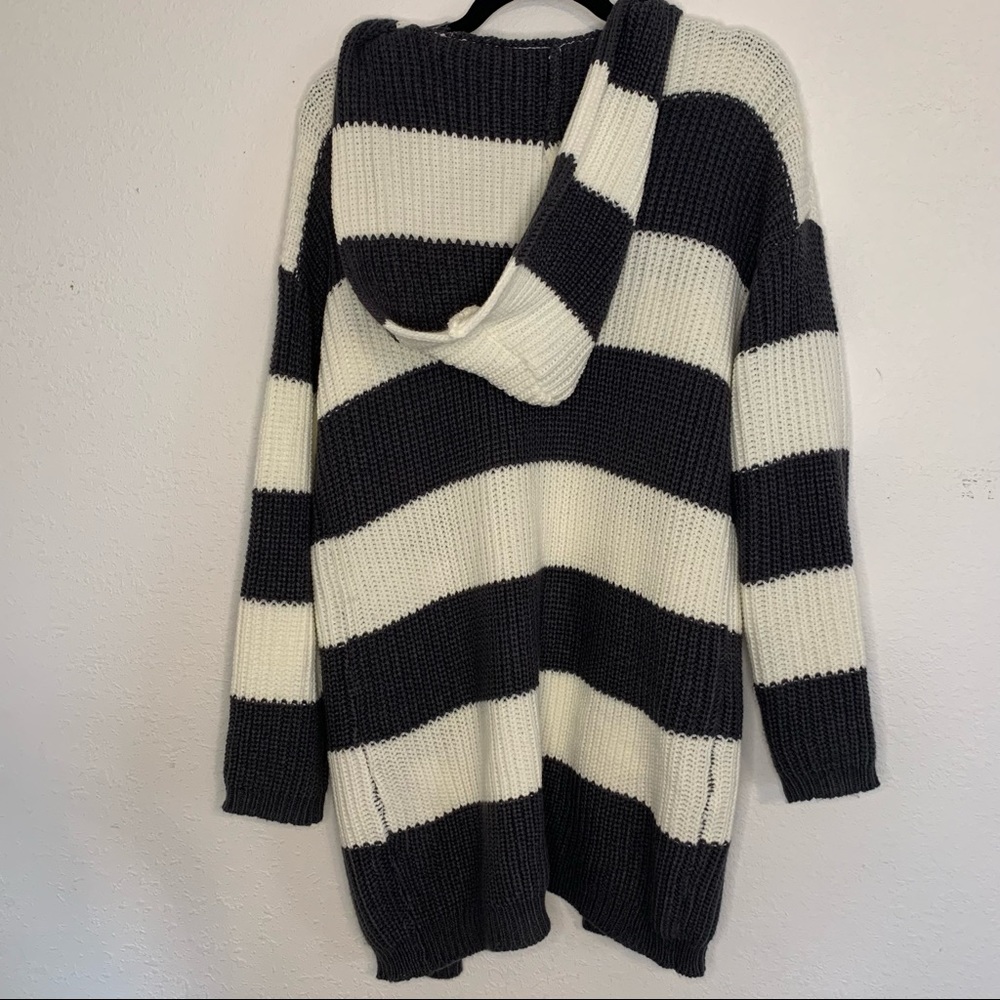 Luna Tuccini knitted striped cardigan with hood - Picture 3 of 3